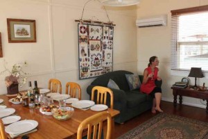 Gumdale Lounge/Dining